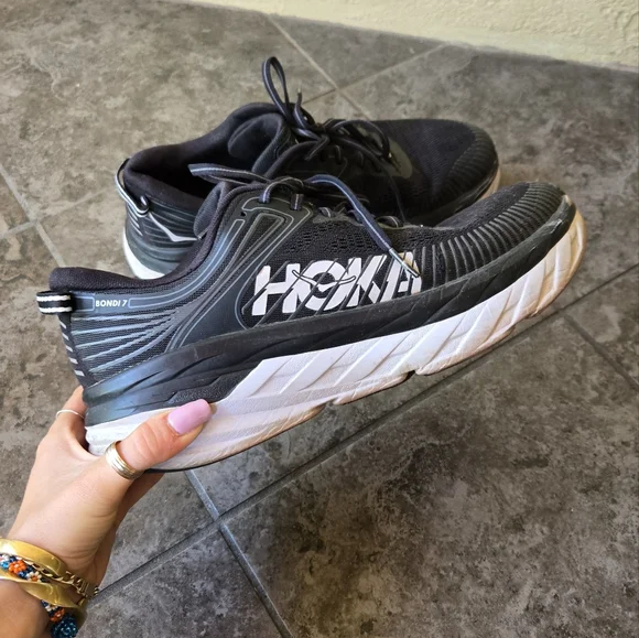 Hoka Bondi 7 Mens Running Shoes Sneakers Black And White Size 10 - Picture 12 of 12